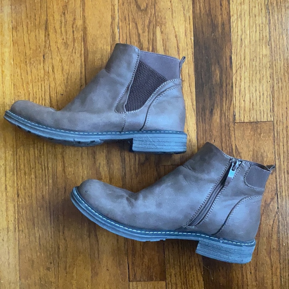 GC Shoes Brown Evan Chelsea Boots